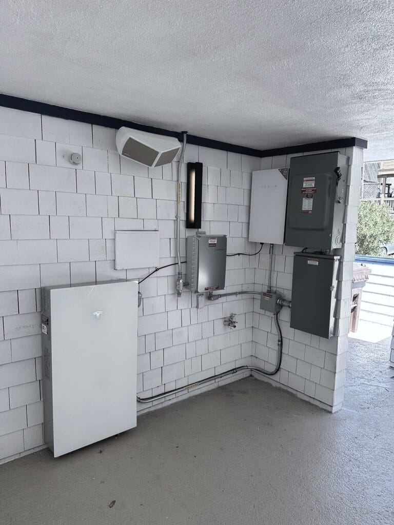 Ilum Solar battery installation