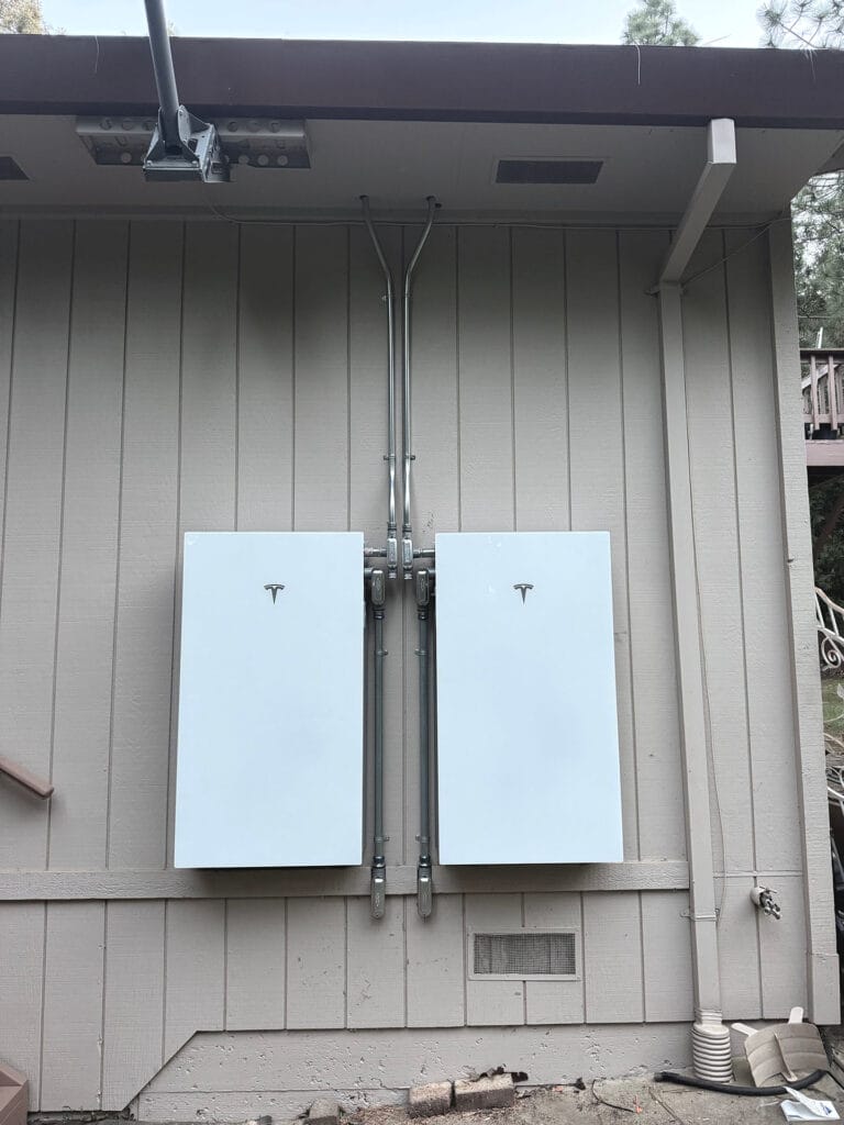 Ilum Solar battery installation