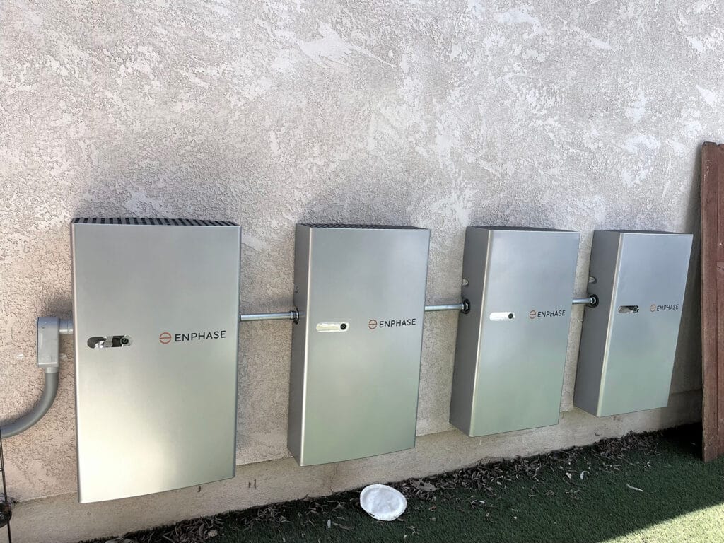 Ilum Solar battery installation