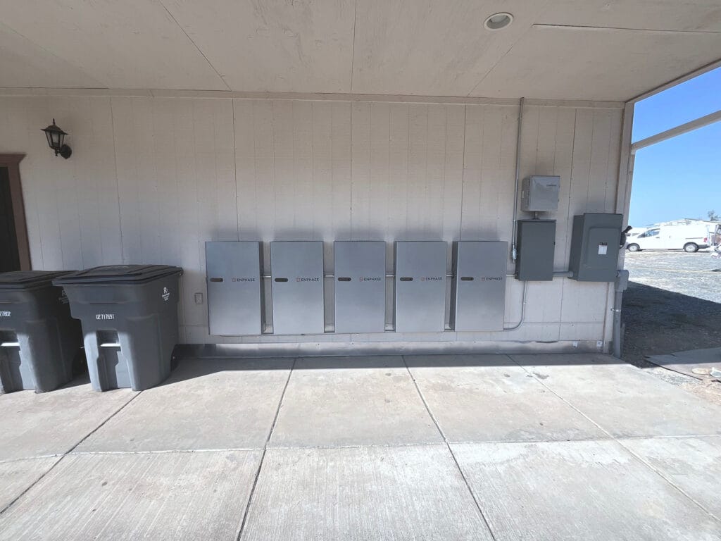 Ilum Solar battery installation